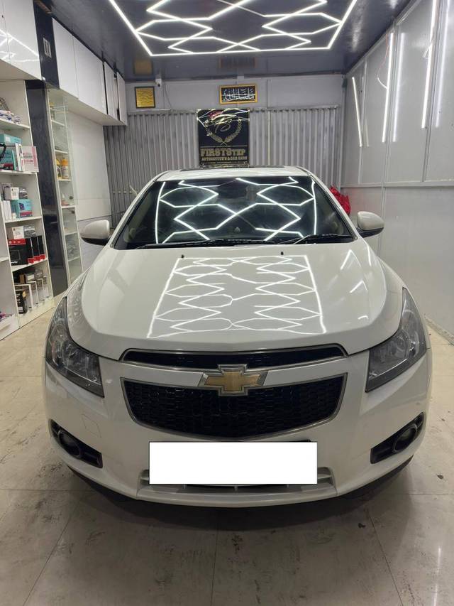 https://images10.gaadi.com/usedcar_image/4605239/original/processed_0d9df09ddea4fb168e29f6bdca1501af.jpg?imwidth=6402