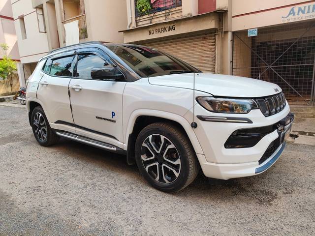 https://images10.gaadi.com/usedcar_image/4605244/original/processed_bedafca1dd8ee5a726753bca71ed0352.jpg?imwidth=6400