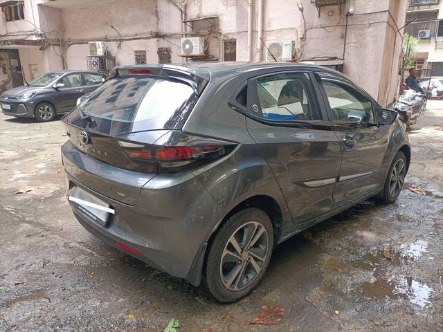https://images10.gaadi.com/usedcar_image/4605249/original/processed_3b5d20c5d4f961d05aa0976ef2bf8e72.jpg?imwidth=6402
