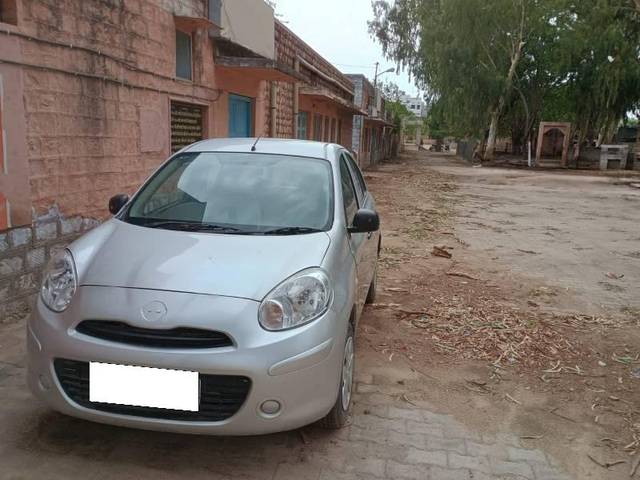 https://images10.gaadi.com/usedcar_image/4605250/original/processed_4fa69858-99c5-4d84-bb27-81c9c67eedb7.jpeg?imwidth=6402