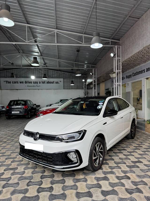 https://images10.gaadi.com/usedcar_image/4605251/original/processed_49fde9113d9b5efe72fc5128d1330738.jpg?imwidth=6401