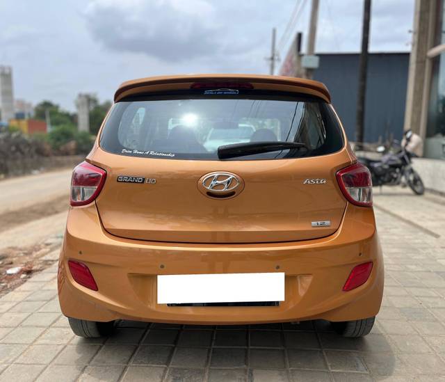 https://images10.gaadi.com/usedcar_image/4605270/original/processed_e577cd23cfaa706d4b879dd6360b751a.jpg?imwidth=6402
