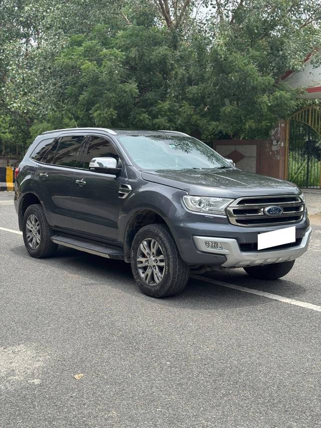 https://images10.gaadi.com/usedcar_image/4605273/original/processed_2a130ca79f10d3a698741522b3e8d4c7.jpg?imwidth=6400