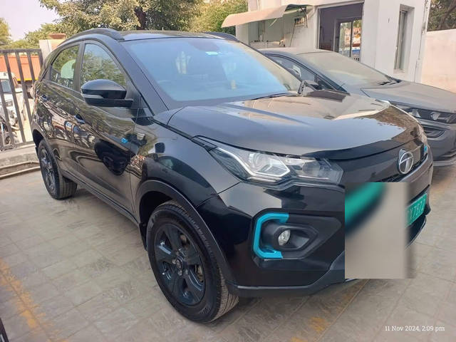 https://images10.gaadi.com/usedcar_image/4605291/original/5bde03df-7b4e-464e-a225-303c1b86a66d.png?imwidth=6402