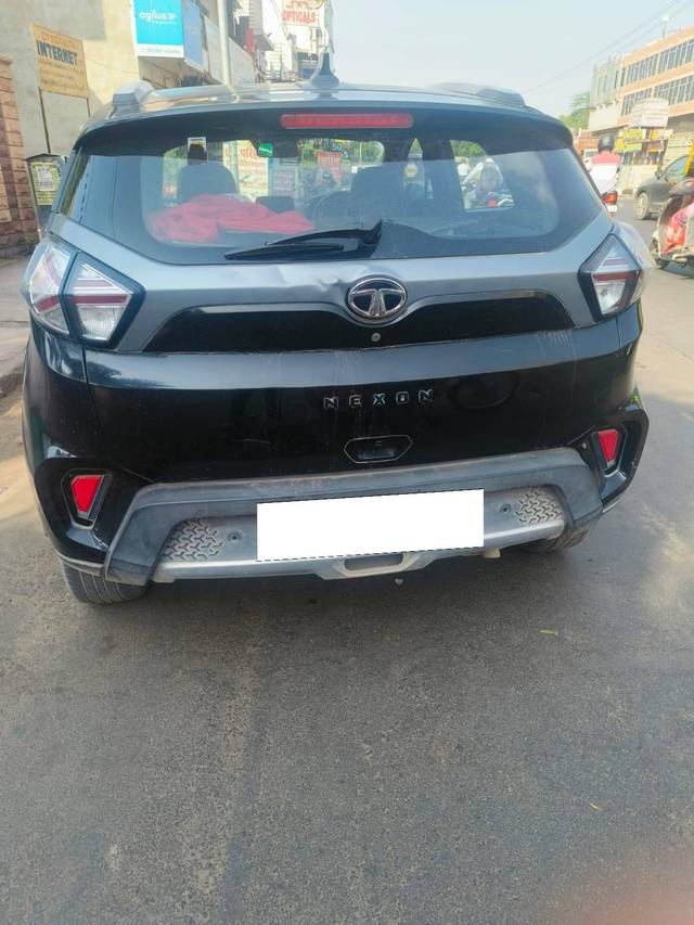 https://images10.gaadi.com/usedcar_image/4605300/original/processed_bf4fc468-b953-4e12-8214-ef29c68a86f7.jpg?imwidth=6400