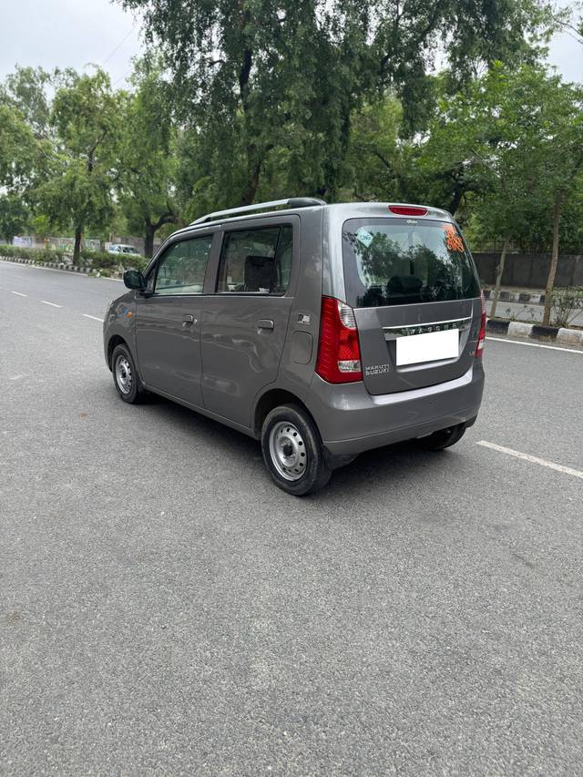 https://images10.gaadi.com/usedcar_image/4605335/original/processed_736407ebd359fc26161359ed485152b1.jpg?imwidth=6402
