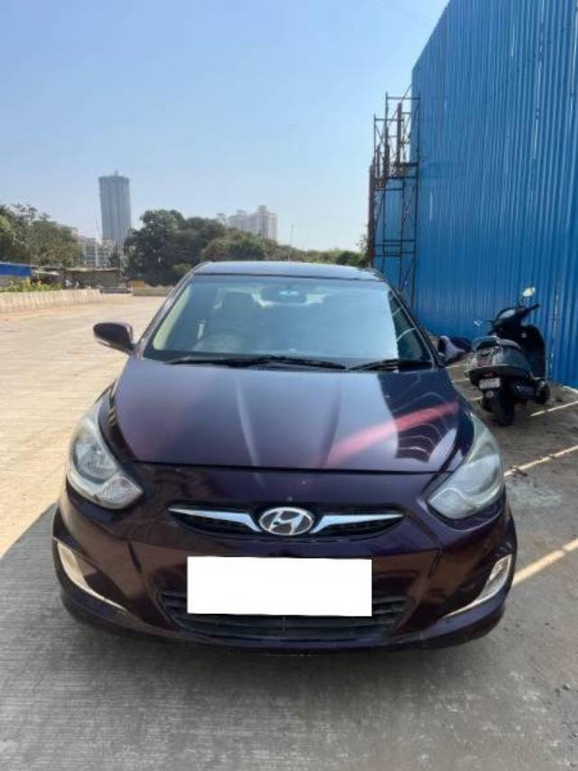 https://images10.gaadi.com/usedcar_image/4605337/original/processed_e44a0195-9bf9-4044-a5f8-236710db97b3.jpg?imwidth=6400