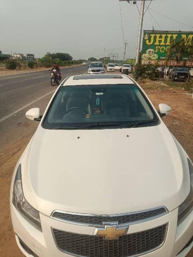 https://images10.gaadi.com/usedcar_image/4605349/original/processed_ebc843ef-b79e-4a35-b73a-d5ba07613f19.jpg?imwidth=6400