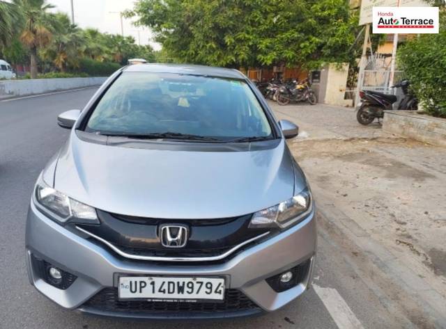 https://images10.gaadi.com/usedcar_image/4605355/original/b143944ef360795a35c0ad42dff00767.jpg?imwidth=6400