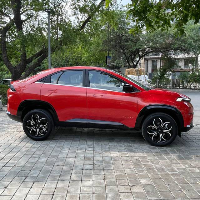 https://images10.gaadi.com/usedcar_image/4605361/original/f06bcdca958045f467015af9ce212868.jpg?imwidth=6401