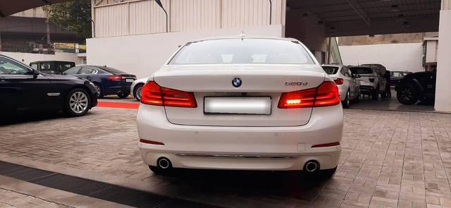 https://images10.gaadi.com/usedcar_image/4605368/original/processed_6dd3906bf2347dd216e1ec9d2f8fc967.jpeg?imwidth=6401