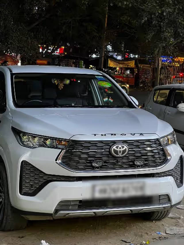 https://images10.gaadi.com/usedcar_image/4605373/original/7af17646-5cd1-4425-8453-69a4ff8ff4ad.png?imwidth=6400