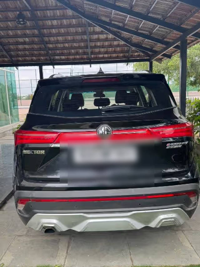https://images10.gaadi.com/usedcar_image/4605374/original/36ec6d94-de02-49b2-98a5-0f86fc1fa96b.png?imwidth=6401