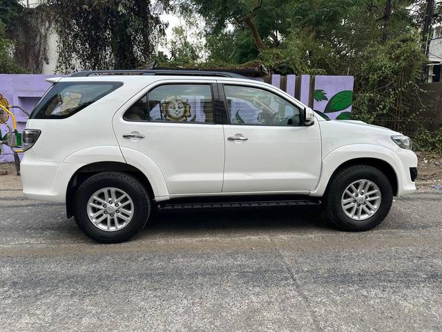 https://images10.gaadi.com/usedcar_image/4605375/original/335c4a2128e912a1ce5df86ed08399cf.jpg?imwidth=6401