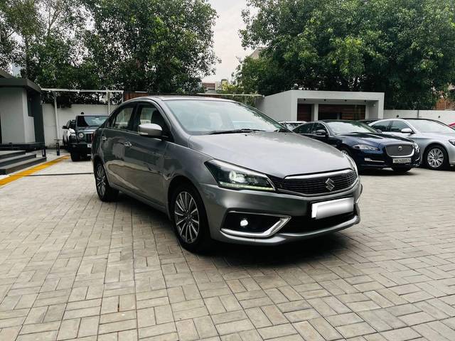 https://images10.gaadi.com/usedcar_image/4605391/original/processed_d1acb96e981d6c127d2b41e90511b7bd.jpeg?imwidth=6400
