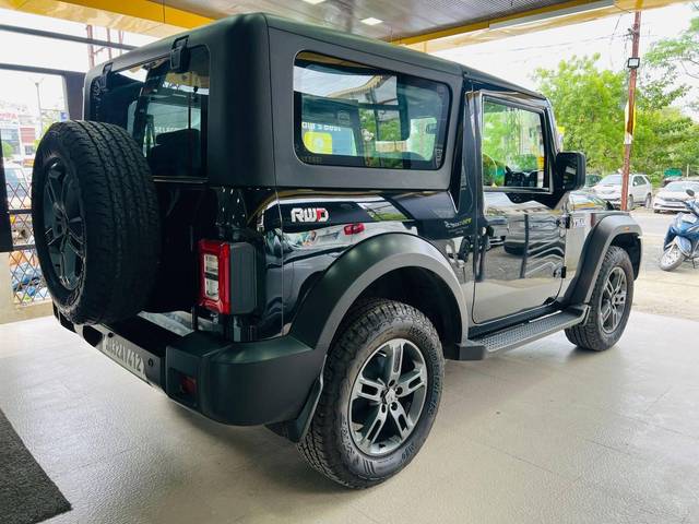 https://images10.gaadi.com/usedcar_image/4605430/original/processed_19d22f34eb687a22494da9d687b43c7d.jpg?imwidth=6401