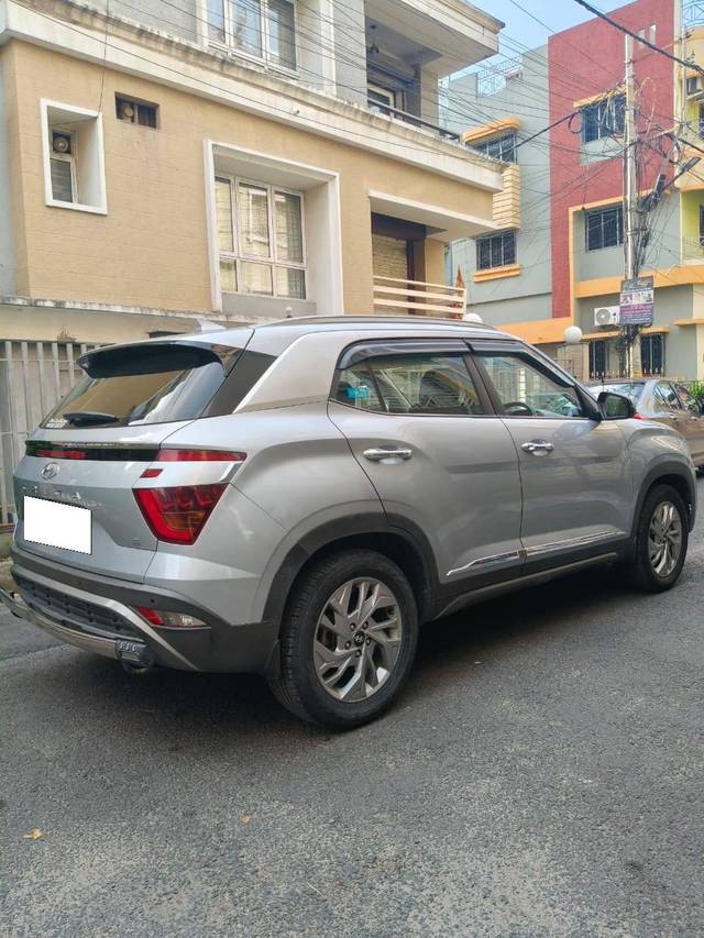 https://images10.gaadi.com/usedcar_image/4605436/original/processed_eb07c9911fd86e48c153cb94c89de794.jpg?imwidth=6401