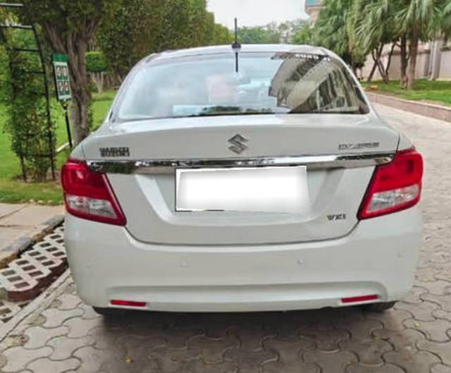 https://images10.gaadi.com/usedcar_image/4605448/original/processed_afcdb74b-1029-4ee3-8cf5-3feb4d2de7cf.png?imwidth=6402