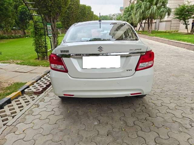 https://images10.gaadi.com/usedcar_image/4605448/original/processed_b6af6c7d-a61d-4895-b862-dcc9ea987ac2.jpg?imwidth=6401