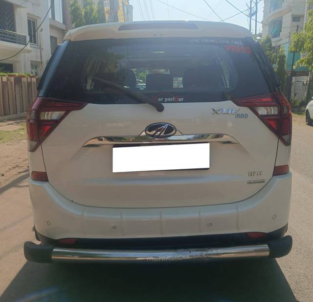 https://images10.gaadi.com/usedcar_image/4605499/original/processed_0ed1221fd3d3320614fa986587872e32.jpg?imwidth=6401