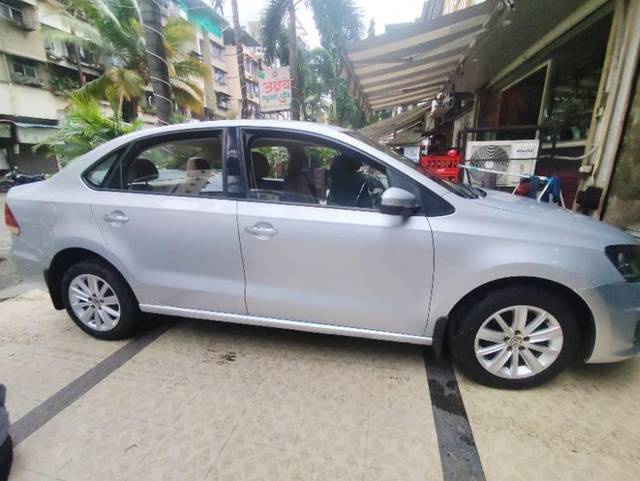 https://images10.gaadi.com/usedcar_image/4605505/original/processed_943d06e5-9d6b-4703-b609-ca1300104f71.jpg?imwidth=6401