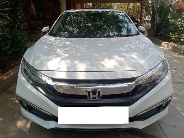 https://images10.gaadi.com/usedcar_image/4605508/original/processed_5ec7486c-87b6-476e-a7f0-ce09e4f94924.jpg?imwidth=6400