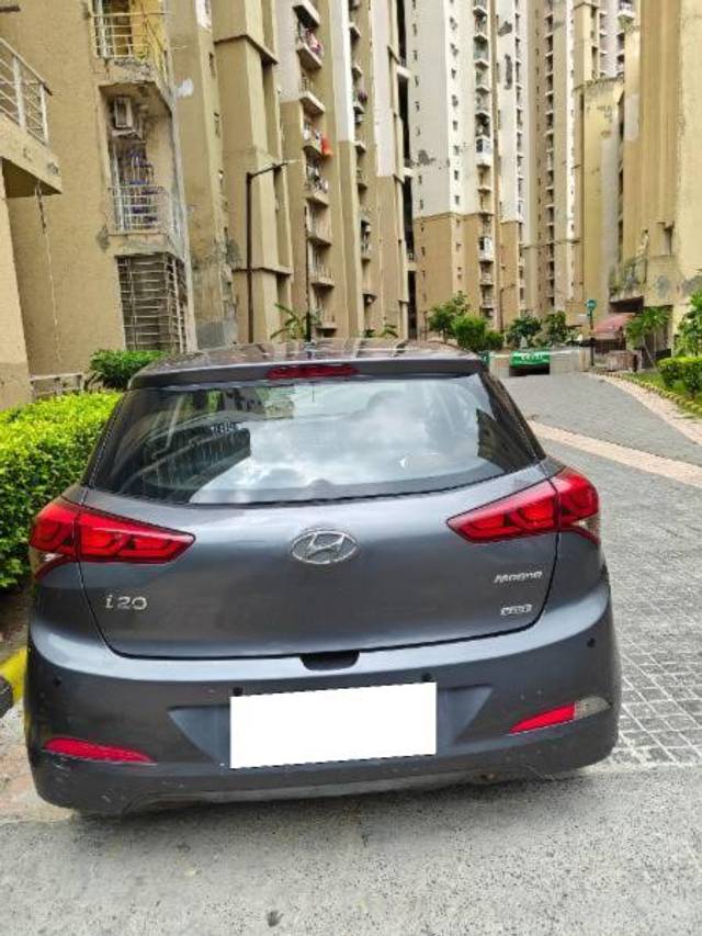 https://images10.gaadi.com/usedcar_image/4605533/original/processed_22030a82-5c8d-4165-a07e-49202697a589.jpg?imwidth=6401