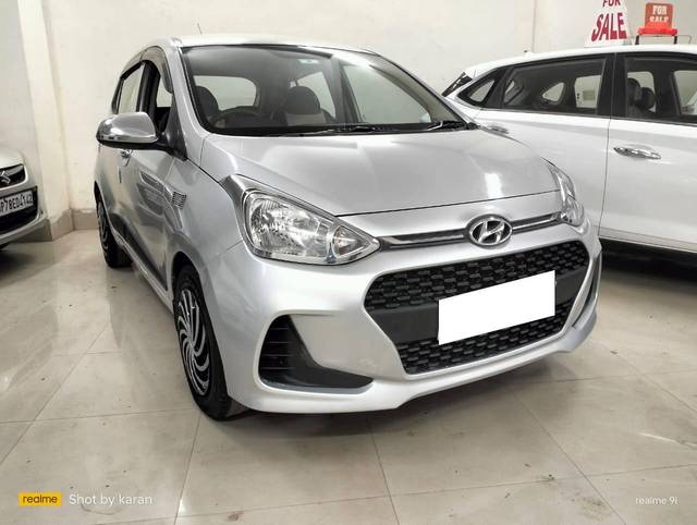 https://images10.gaadi.com/usedcar_image/4605536/original/processed_1d19b5130882815a00021cea6791cf15.jpg?imwidth=6400