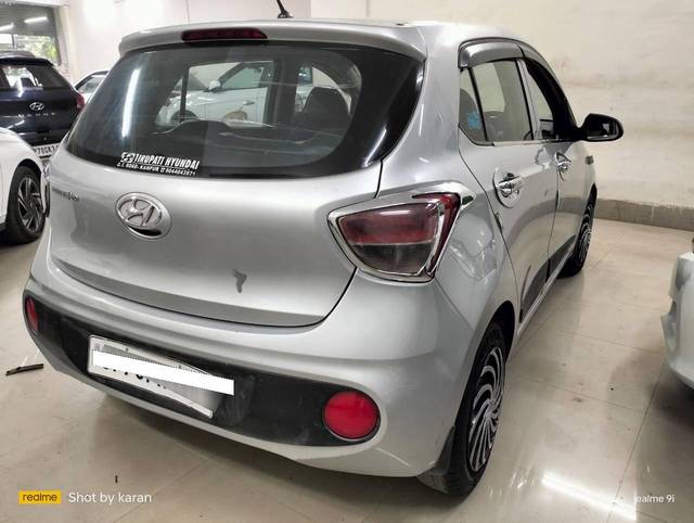 https://images10.gaadi.com/usedcar_image/4605536/original/processed_fddab3f18c71c93d60d1c5e5fd0b6497.jpg?imwidth=6402