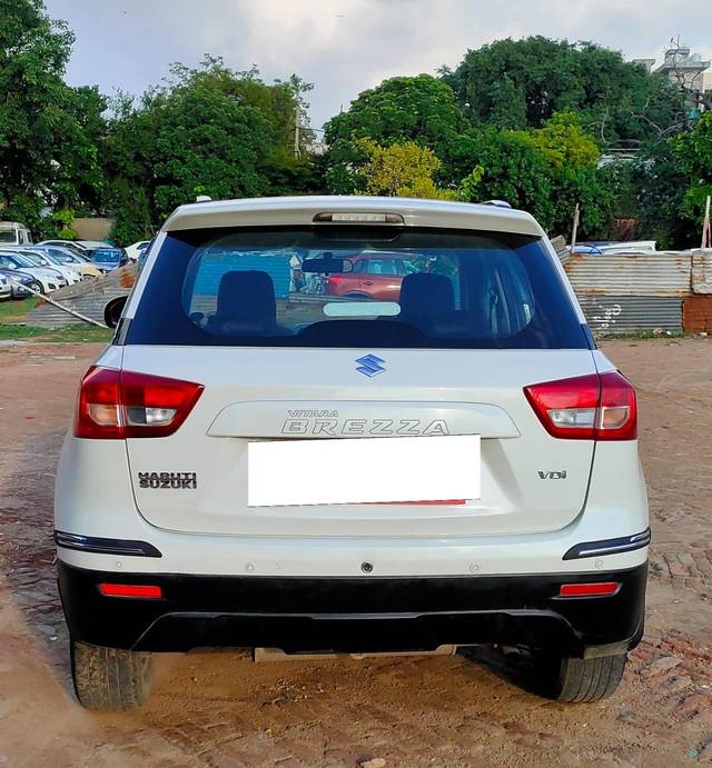 https://images10.gaadi.com/usedcar_image/4605547/original/processed_1c0a1d0cce67989c5b77bc1c6a898b1c.jpg?imwidth=6402