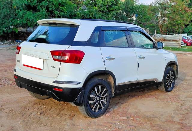 https://images10.gaadi.com/usedcar_image/4605547/original/processed_c2ea10c741ccdd923d144240454430f6.jpg?imwidth=6401