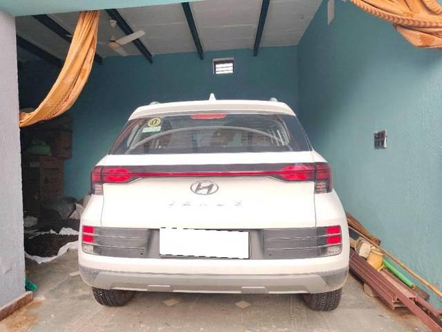 https://images10.gaadi.com/usedcar_image/4605554/original/processed_0f0ed56e-9fb2-471c-9a7b-952b4c7867ca.jpg?imwidth=6401