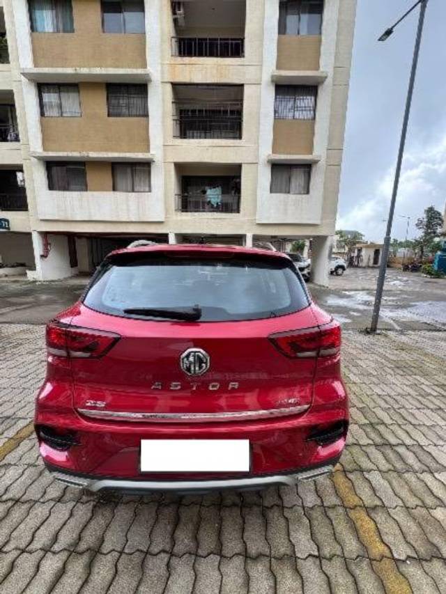https://images10.gaadi.com/usedcar_image/4605557/original/processed_6d20b57d-d520-482a-8880-349e3f8f07c8.jpeg?imwidth=6401
