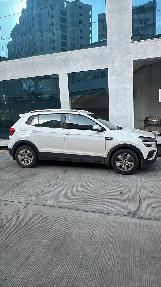 https://images10.gaadi.com/usedcar_image/4605577/original/e6b1e66b-0f85-4447-94d9-178969ca11db.jpg?imwidth=6401