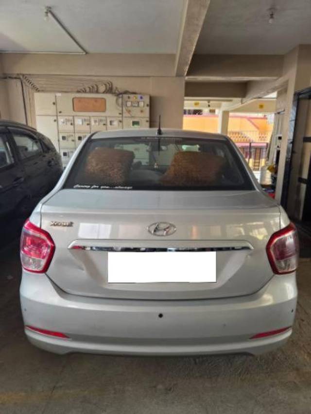 https://images10.gaadi.com/usedcar_image/4605584/original/processed_400c8602-507f-49eb-b936-3d0d85550960.jpeg?imwidth=6400