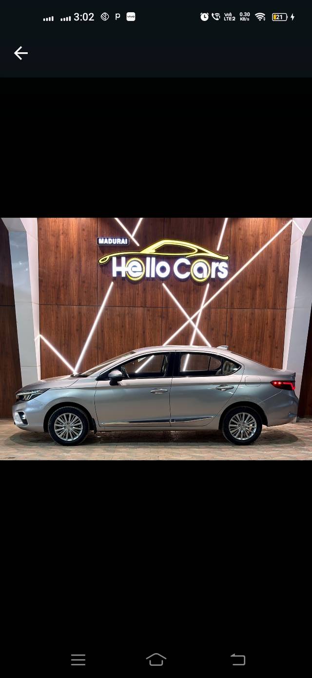 https://images10.gaadi.com/usedcar_image/4605622/original/4c9dc5835d83e812f8b24da5cb86616f.jpg?imwidth=6402