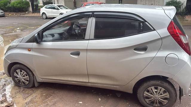 https://images10.gaadi.com/usedcar_image/4605651/original/processed_35c15ffa-5c82-4955-be1b-697732fce24d.jpeg?imwidth=6402