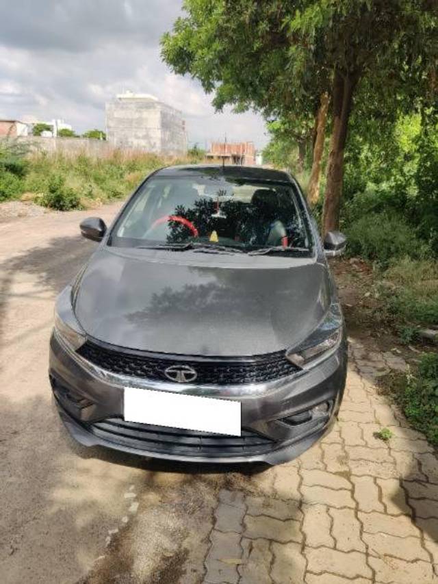 https://images10.gaadi.com/usedcar_image/4605677/original/processed_5fbdd13b-3553-4c76-9f6a-fa0d42f927c6.jpg?imwidth=6400