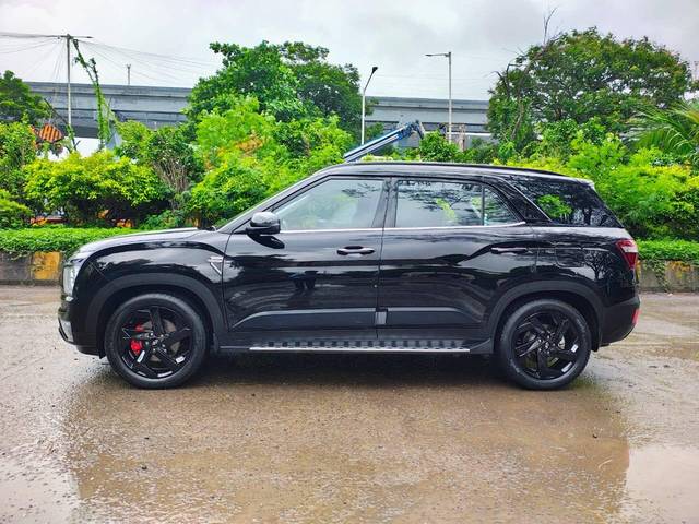 https://images10.gaadi.com/usedcar_image/4605678/original/processed_000b54e859ba7fb7504536c7ef689c1f.jpg?imwidth=6402
