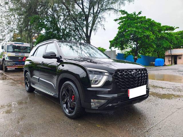 https://images10.gaadi.com/usedcar_image/4605678/original/processed_2c2a13d8c4b813174eb1254ba95936f6.jpg?imwidth=6400