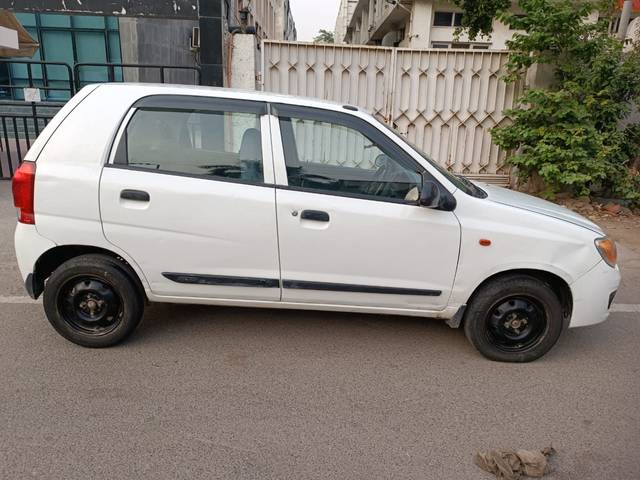 https://images10.gaadi.com/usedcar_image/4605680/original/ac7e0479215d9f0aeee79e85318a57bd.jpg?imwidth=6401