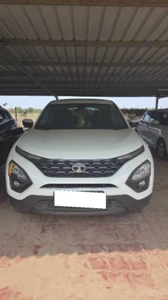 https://images10.gaadi.com/usedcar_image/4605705/original/processed_82cc0f38-3267-4b70-bfad-b09fa8c1300f.jpeg?imwidth=6401