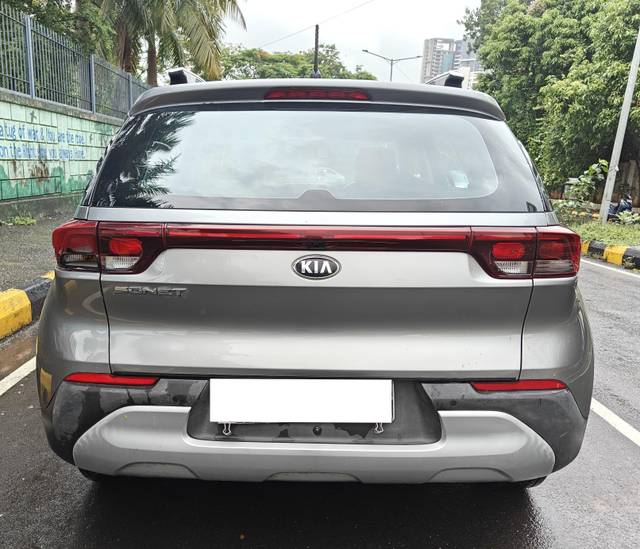 https://images10.gaadi.com/usedcar_image/4605706/original/processed_6b16872d-9568-4ef8-b493-aef0ec486f30.jpg?imwidth=6402