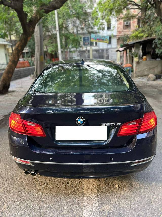 https://images10.gaadi.com/usedcar_image/4605709/original/processed_1df80adc6daec668ae481fd7159e8a85.jpg?imwidth=6401