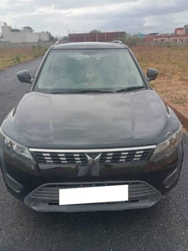 https://images10.gaadi.com/usedcar_image/4605715/original/processed_5e5b5b31-8a7e-4962-9596-26d6ac394b16.jpeg?imwidth=6400