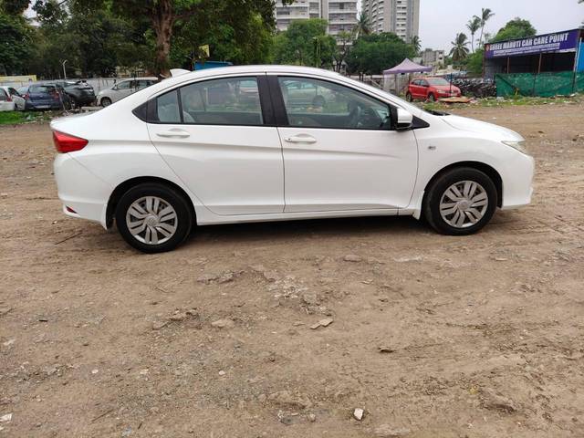 https://images10.gaadi.com/usedcar_image/4605726/original/processed_32e46aa4-d290-4268-9a5f-d9fb52d0b987.jpg?imwidth=6401