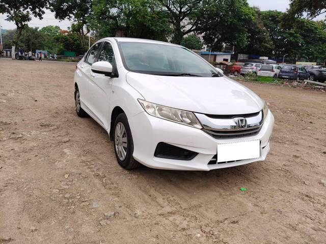 https://images10.gaadi.com/usedcar_image/4605726/original/processed_5767a243-8c64-4876-871e-e202e6ba7193.jpg?imwidth=6400