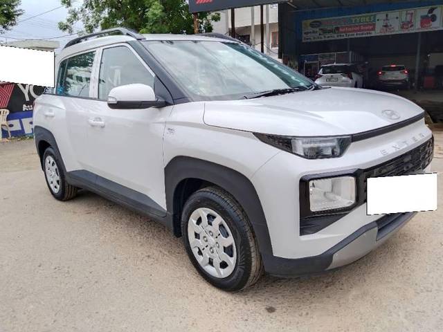 https://images10.gaadi.com/usedcar_image/4605777/original/processed_310c5aea-3b80-42c2-9995-5e0cf693b06f.jpg?imwidth=6400