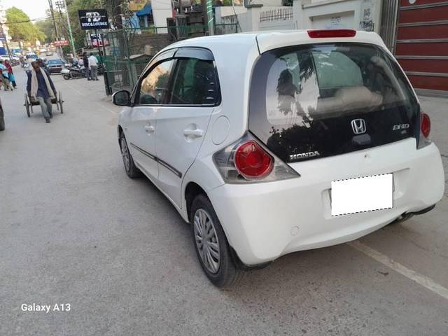 https://images10.gaadi.com/usedcar_image/4605786/original/processed_97cc5b20-ef40-414b-b888-62f58bc0048a.jpg?imwidth=6402
