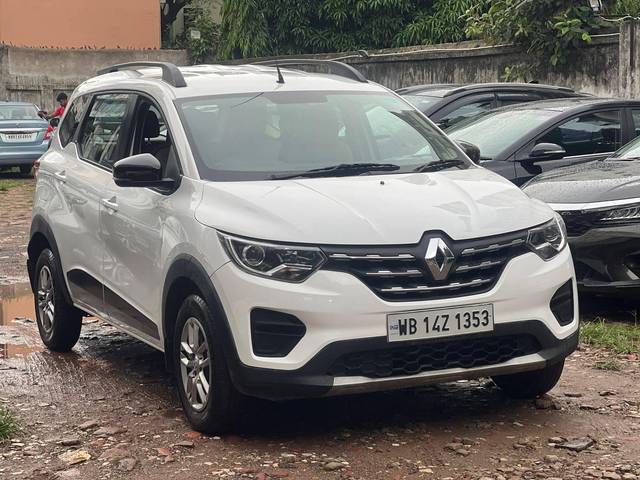 https://images10.gaadi.com/usedcar_image/4605788/original/processed_440c1fdb2929ceebe9d4115cbe569c83.jpg?imwidth=6400